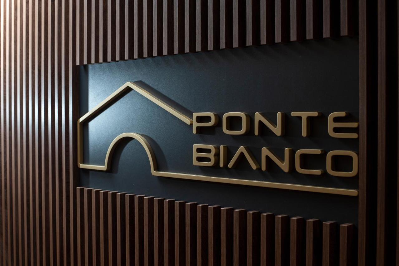 Hotel & Restaurant Ponte Bianco Вране Экстерьер фото