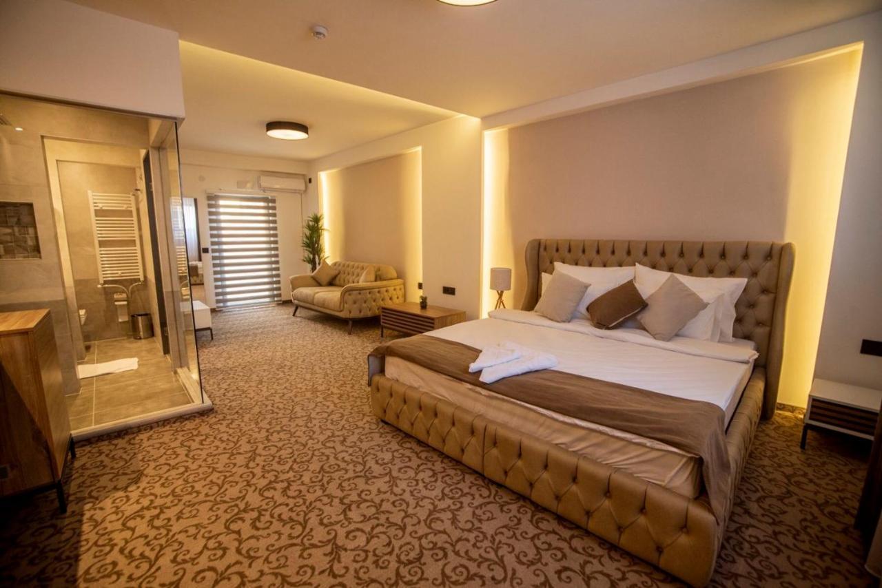 Hotel & Restaurant Ponte Bianco Вране Экстерьер фото