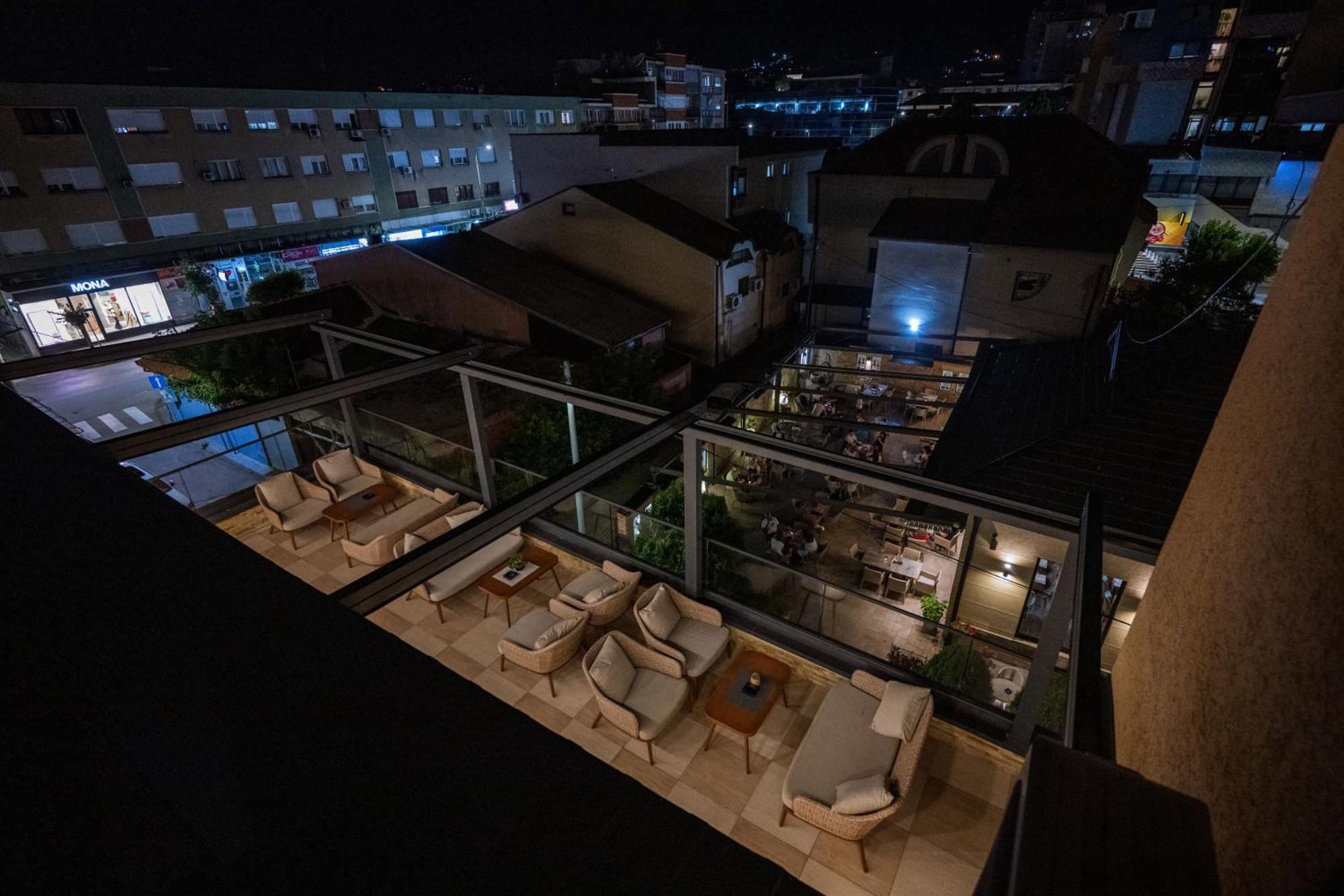 Hotel & Restaurant Ponte Bianco Вране Экстерьер фото