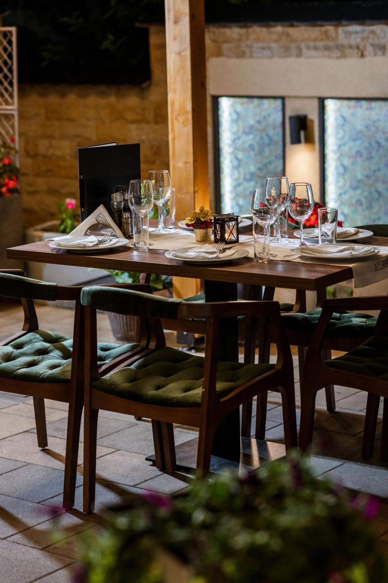 Hotel & Restaurant Ponte Bianco Вране Экстерьер фото