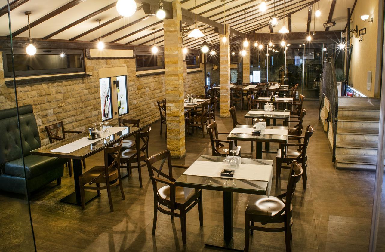 Hotel & Restaurant Ponte Bianco Вране Экстерьер фото
