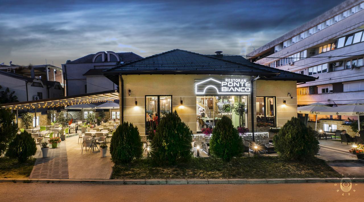 Hotel & Restaurant Ponte Bianco Вране Экстерьер фото